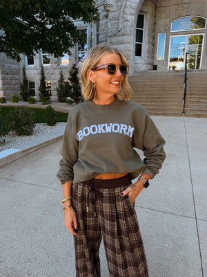 Bookworm Sweatshirt - Green