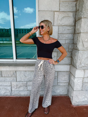 Seamless Off Shoulder top - black